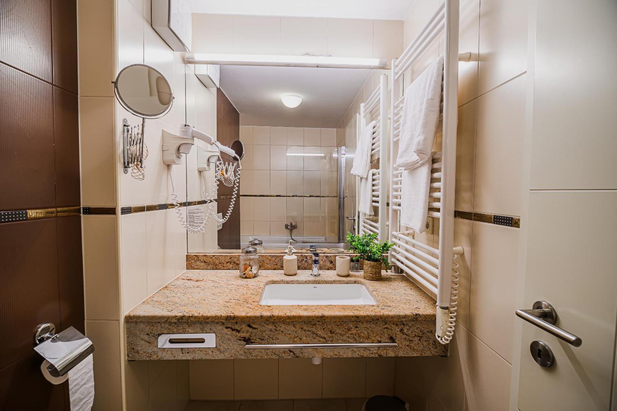 Apartment Residence Marina Portoroz Levant 203&202 Bagian luar foto